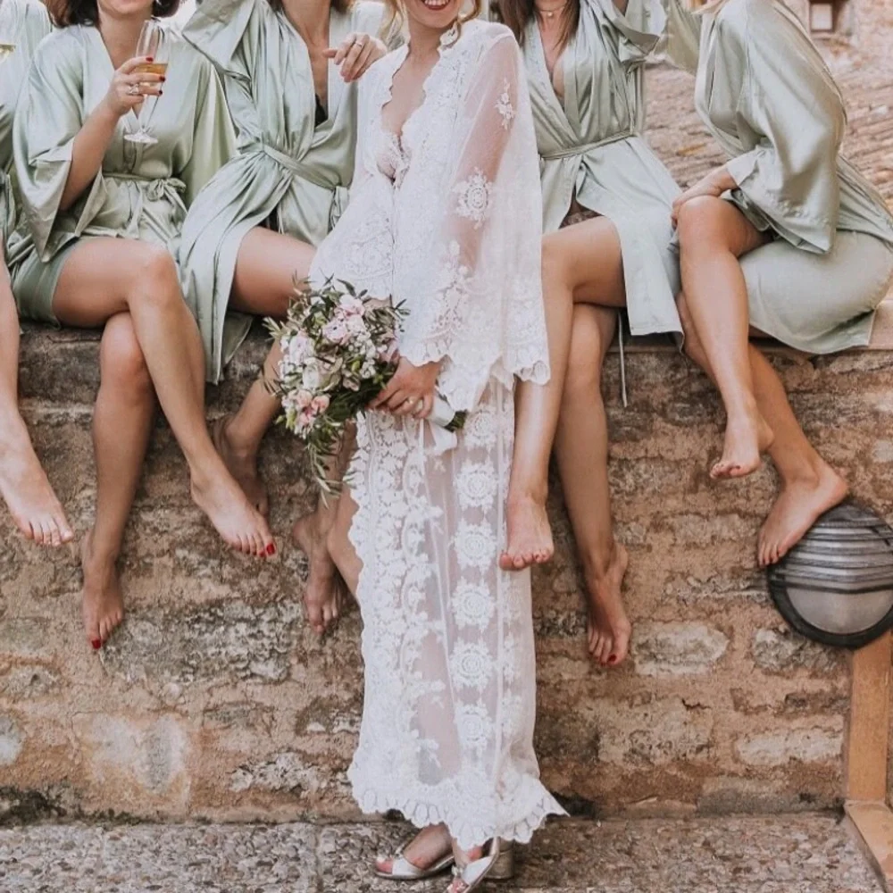 Boho Lace Robe - Picture 4 of 9